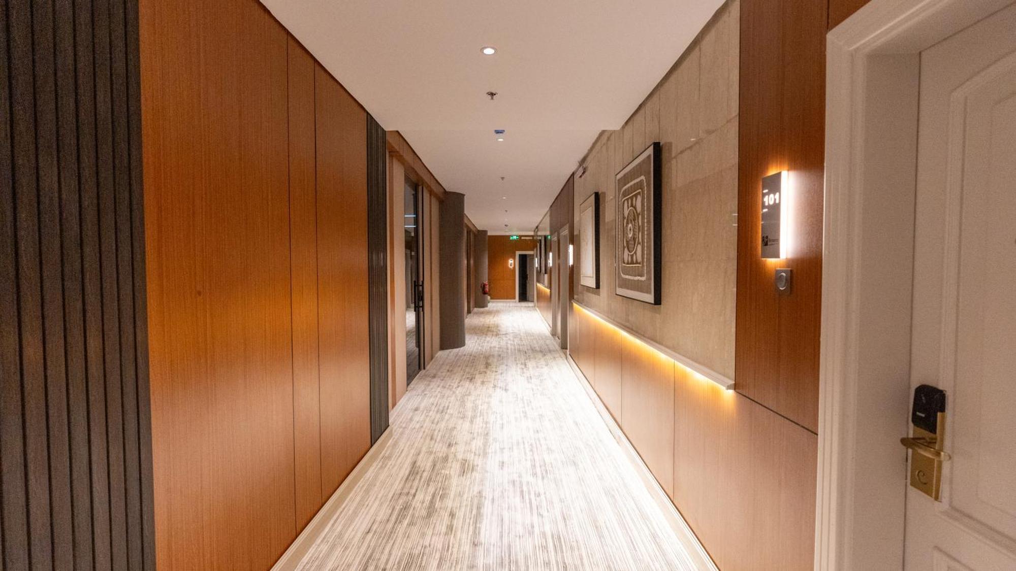 Brzeen Hotel Riyadh Eksteriør billede