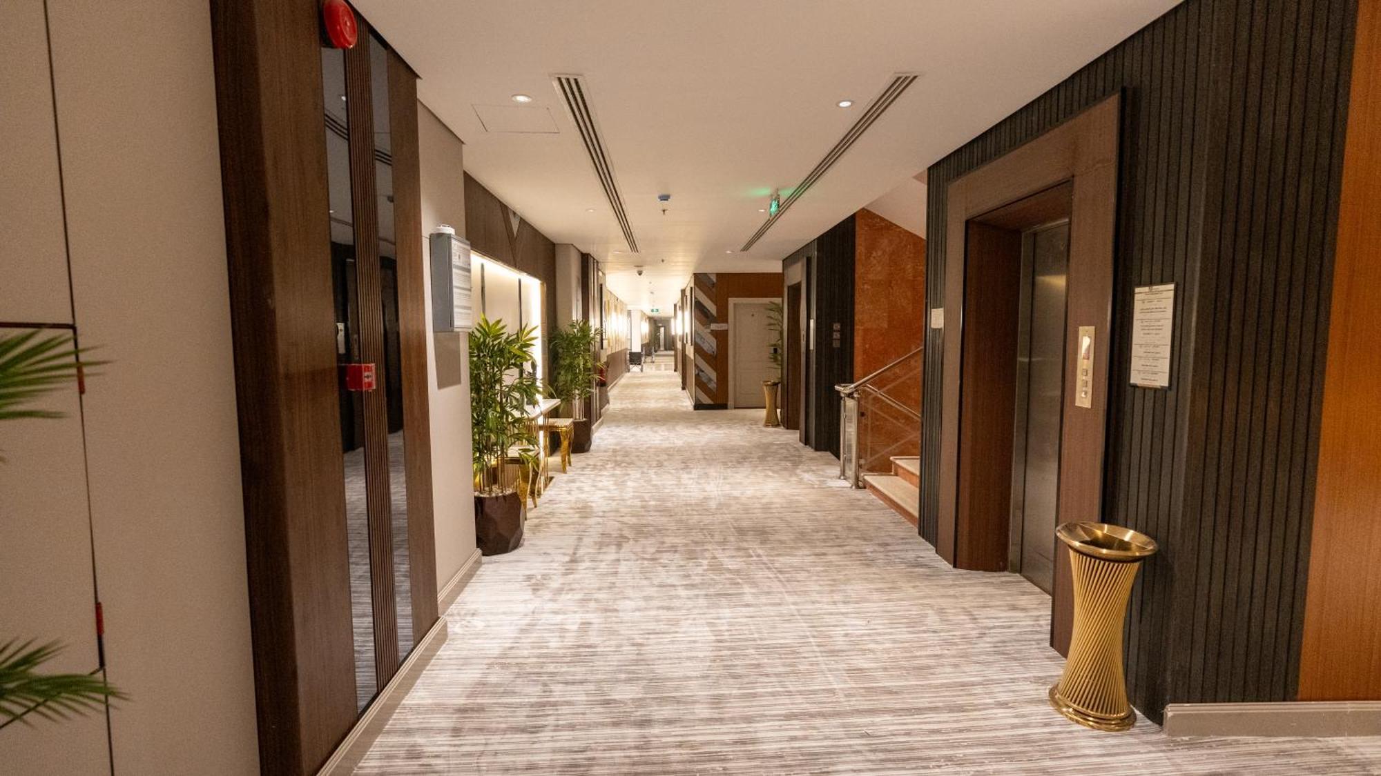 Brzeen Hotel Riyadh Eksteriør billede