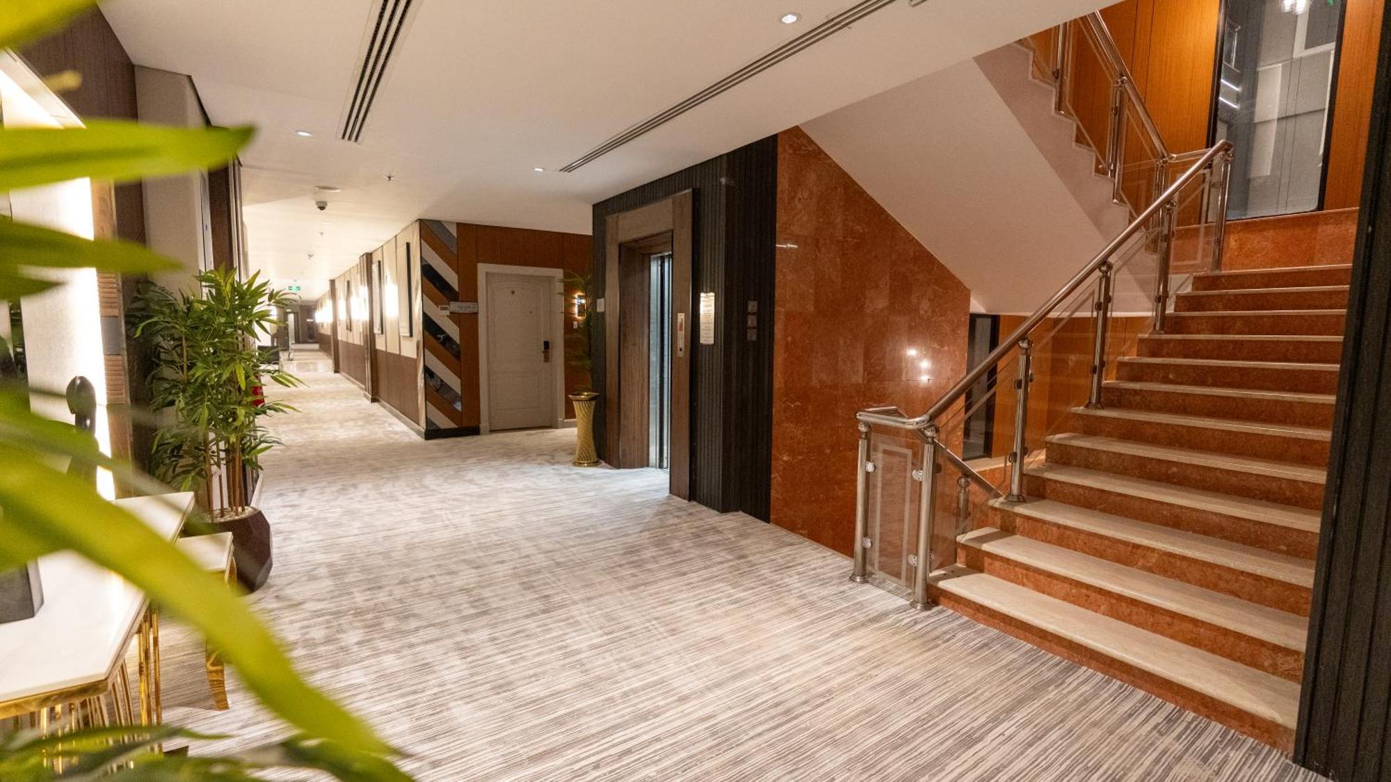 Brzeen Hotel Riyadh Eksteriør billede